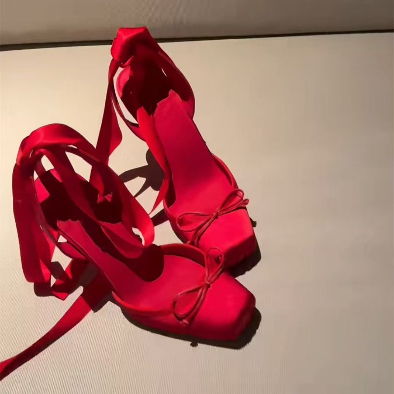 Chaussures rouges à talons hau - Wedding Fx avis et prix